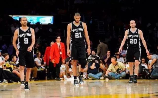 NBA歷史71座總冠軍，綠軍湖人33座，這12支球隊竟一次沒拿過 運動 第7張