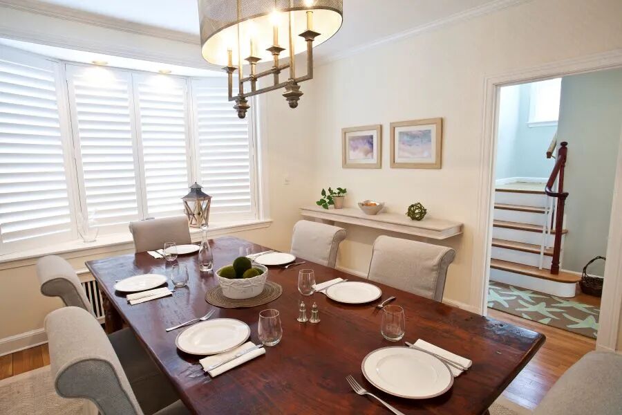 光色均勻，色彩逼真盡顯本色之美