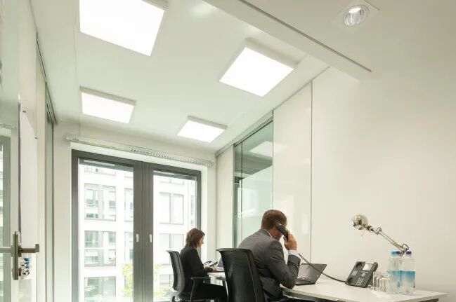 讓員工全天始終處在最優的照明環境中