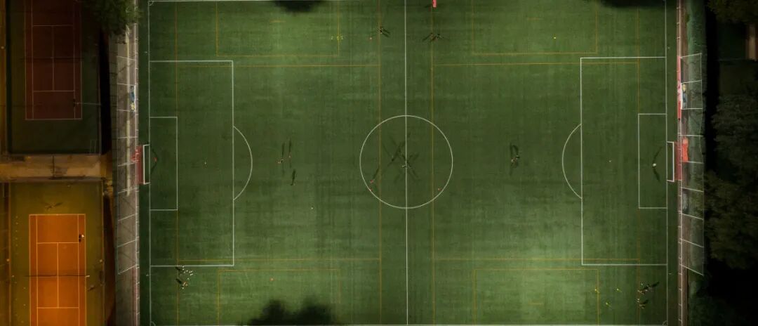 全新的照明系統需滿足維護成本低且綠色節能的標準。