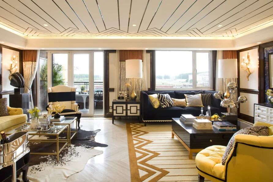 天花板燈帶，勾勒線條 舒適和諧