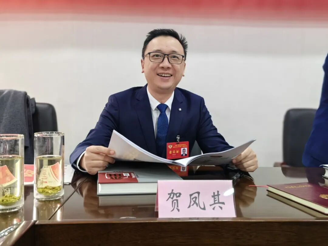 钟科委员:三个报告内容全面,真实准确,资料详尽,既是工作的总结,又是