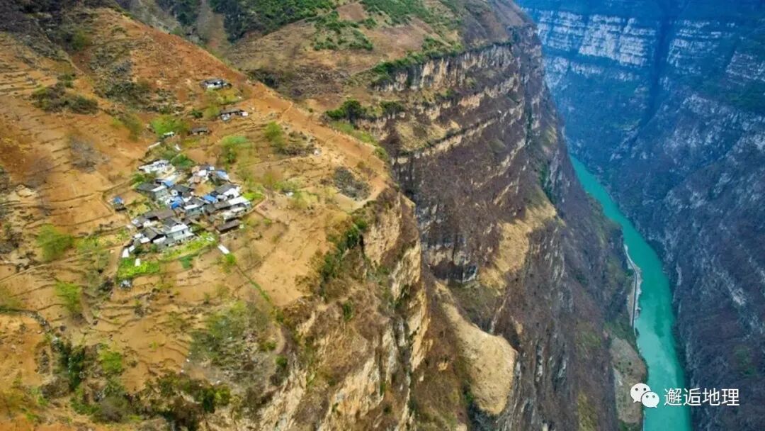 喀斯特溶洞分布_喀斯特地貌主要分布在我国哪些地区_世界地震主要分布地区