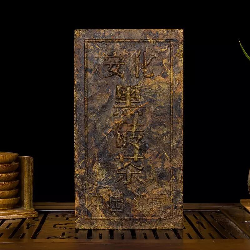 黑茶那么多种，为何只有茯茶“开花”？