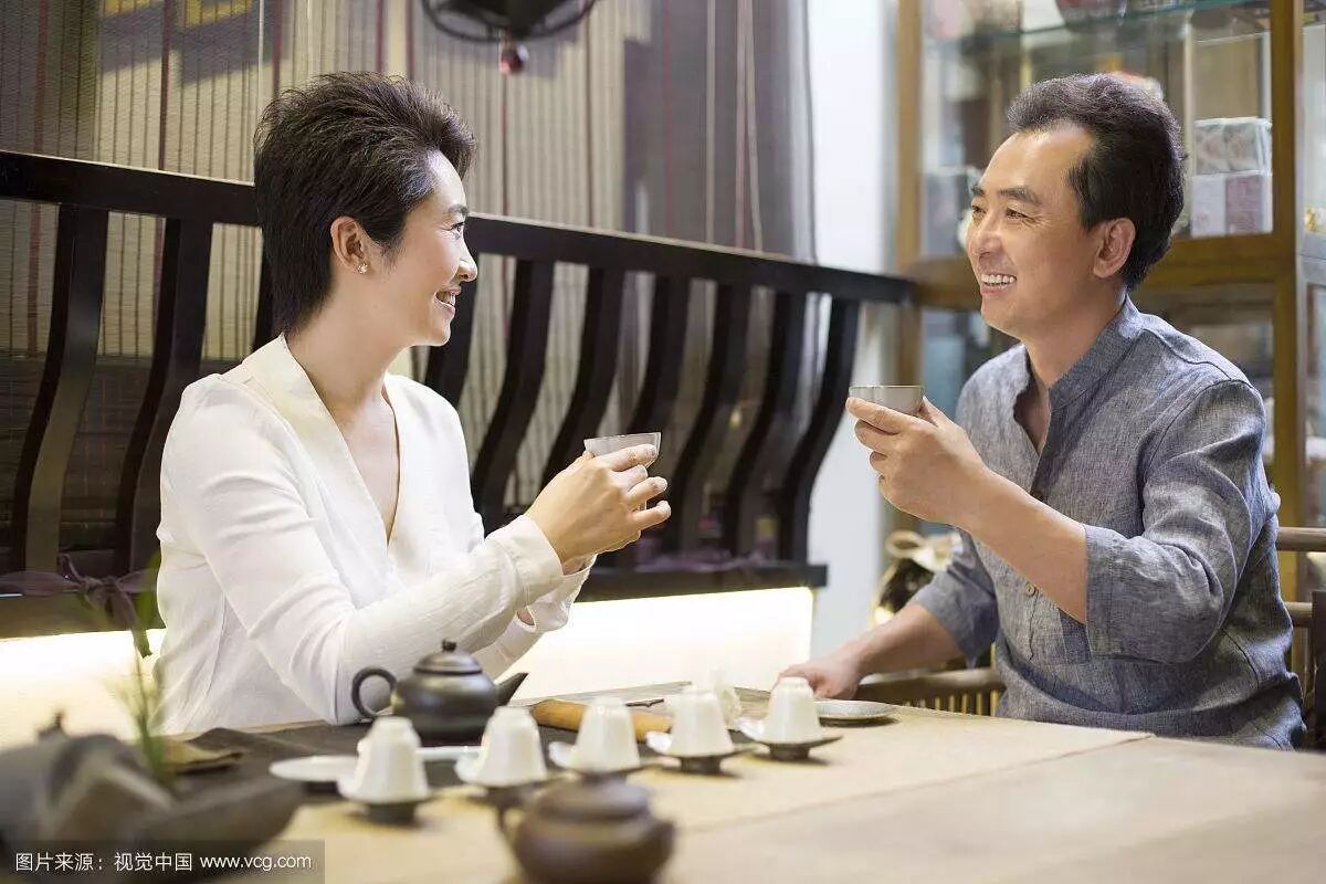 人到中年，多喝点茯茶！