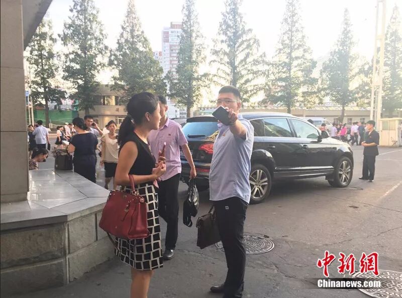 走进朝鲜：智能手机可上网 姑娘爱看《红高粱》