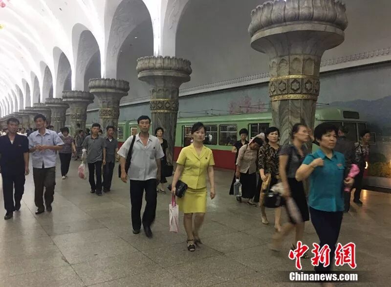 走进朝鲜：智能手机可上网 姑娘爱看《红高粱》