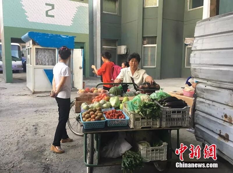 走进朝鲜：智能手机可上网 姑娘爱看《红高粱》