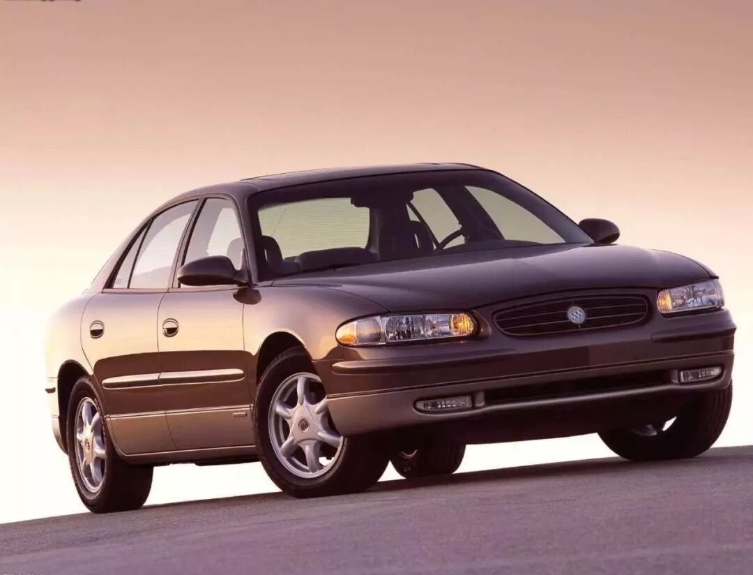 长安福特04款嘉年华16_老款福特嘉年华三厢_福特04老款嘉年华