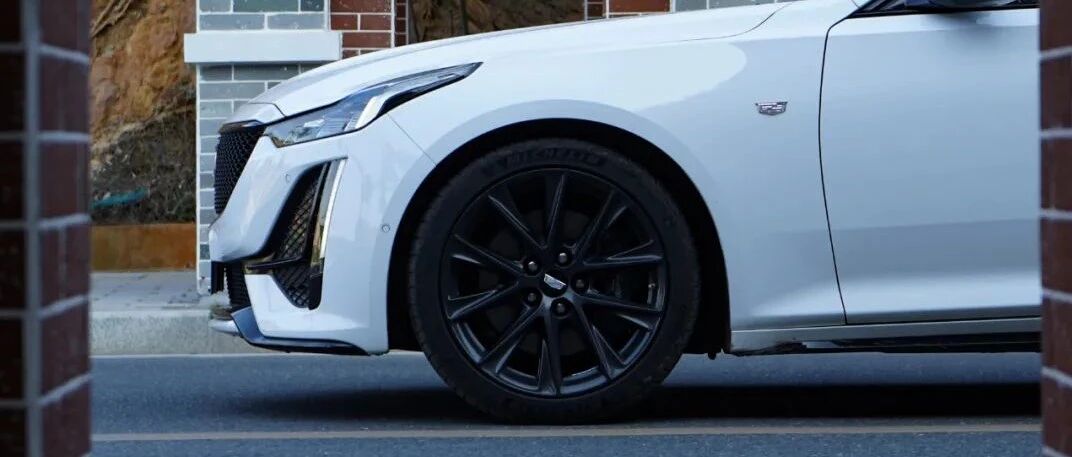 嫌宝马3系太舒服？这台237匹马力的“大后超”，既便宜又运动！