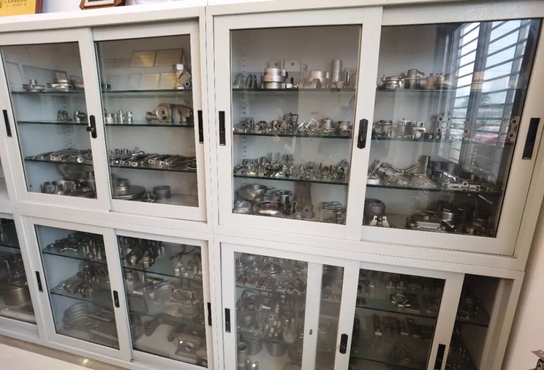 亢振峰带队赴江苏兴化围绕金属制品行业开展招商活动