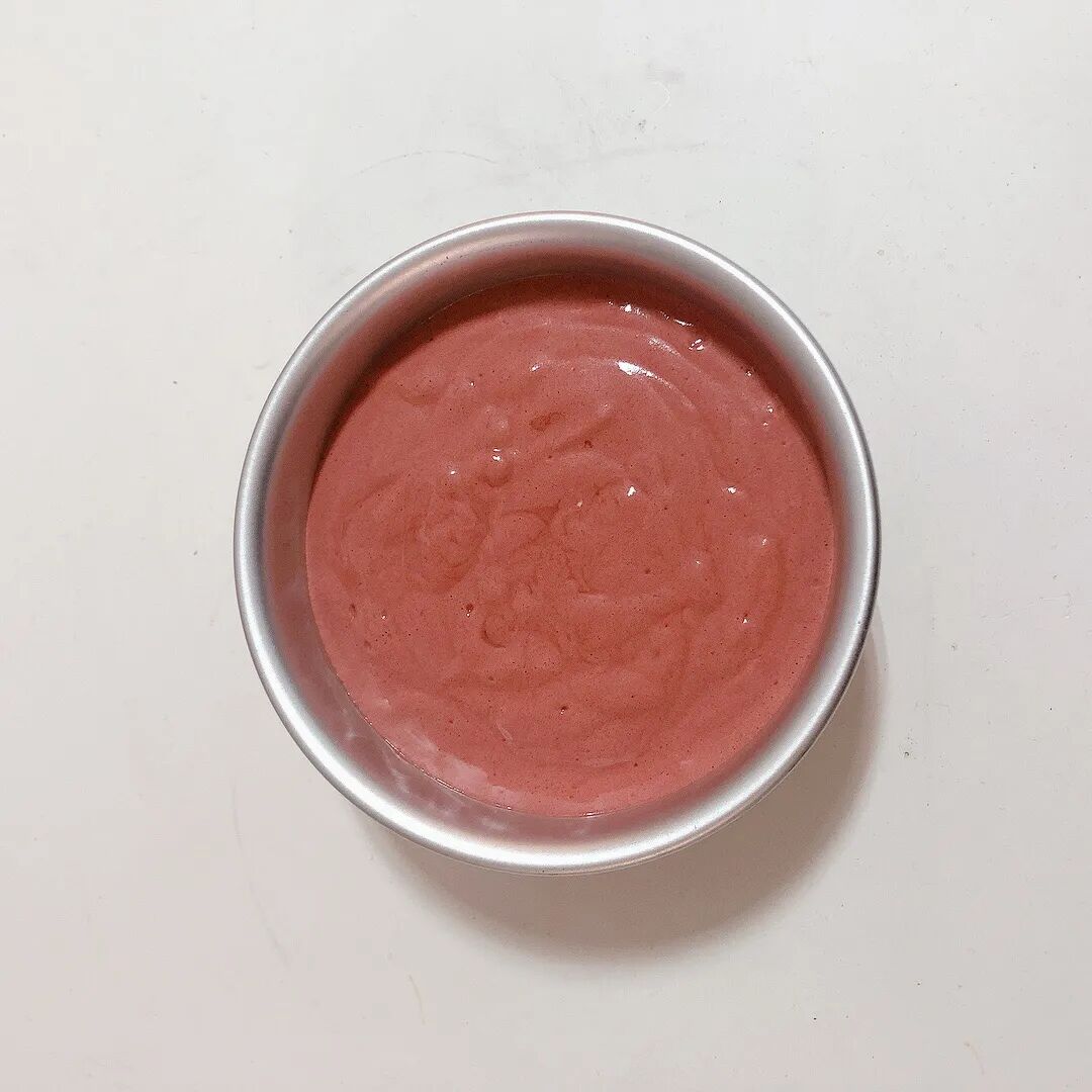 no.8 |室温软化的奶油奶酪加糖搅打顺滑no.9 |翻拌均匀.