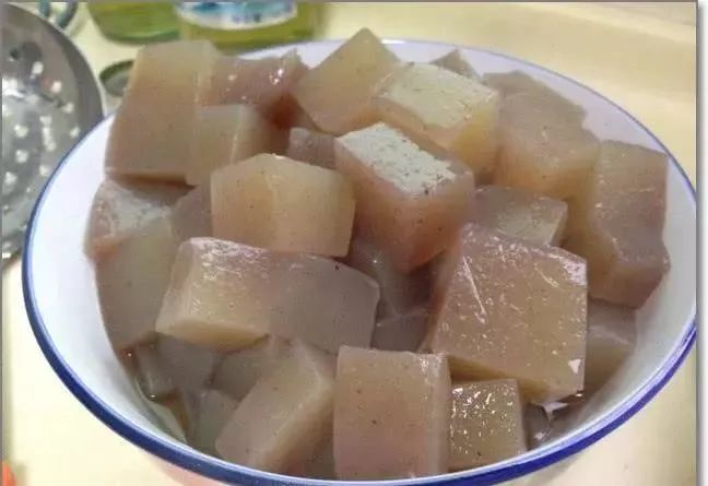 减肥不能错过4种“零卡路里”食物，吃饱也能瘦，轻松摆脱大象腿