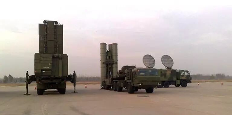 解放军为s-300pmu2配备了国产对流层散射通信车