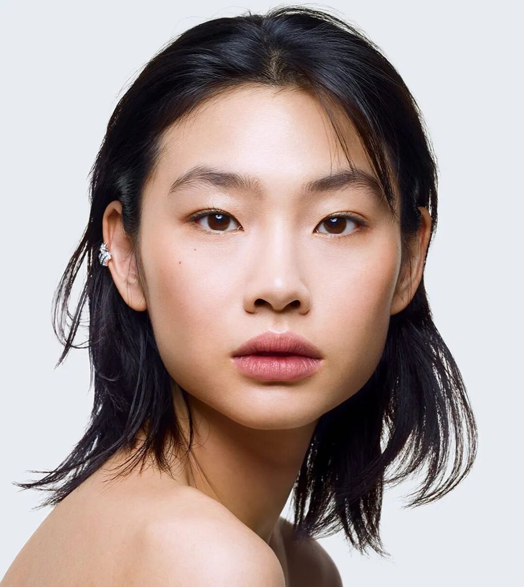 鱿鱼游戏第二季上热搜大女主郑浩妍又刷屏