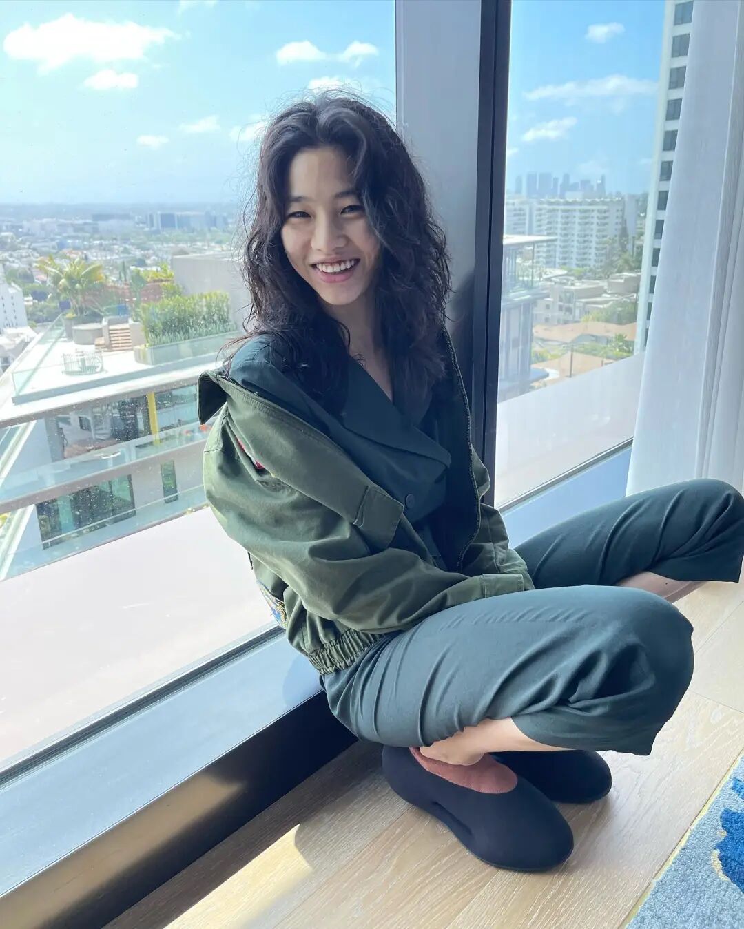 鱿鱼游戏第二季上热搜大女主郑浩妍又刷屏