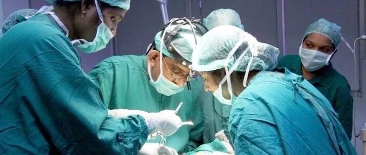 一组“鲜活”的手术动图，让你目瞪口呆!慎入!