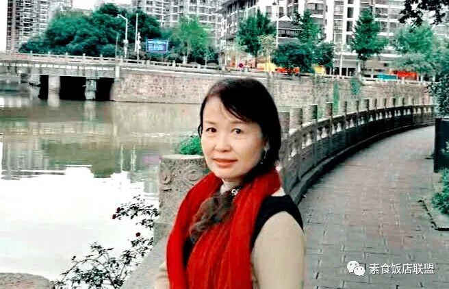 创业项目新颖人少 对话素食：大学生创业的素食之路