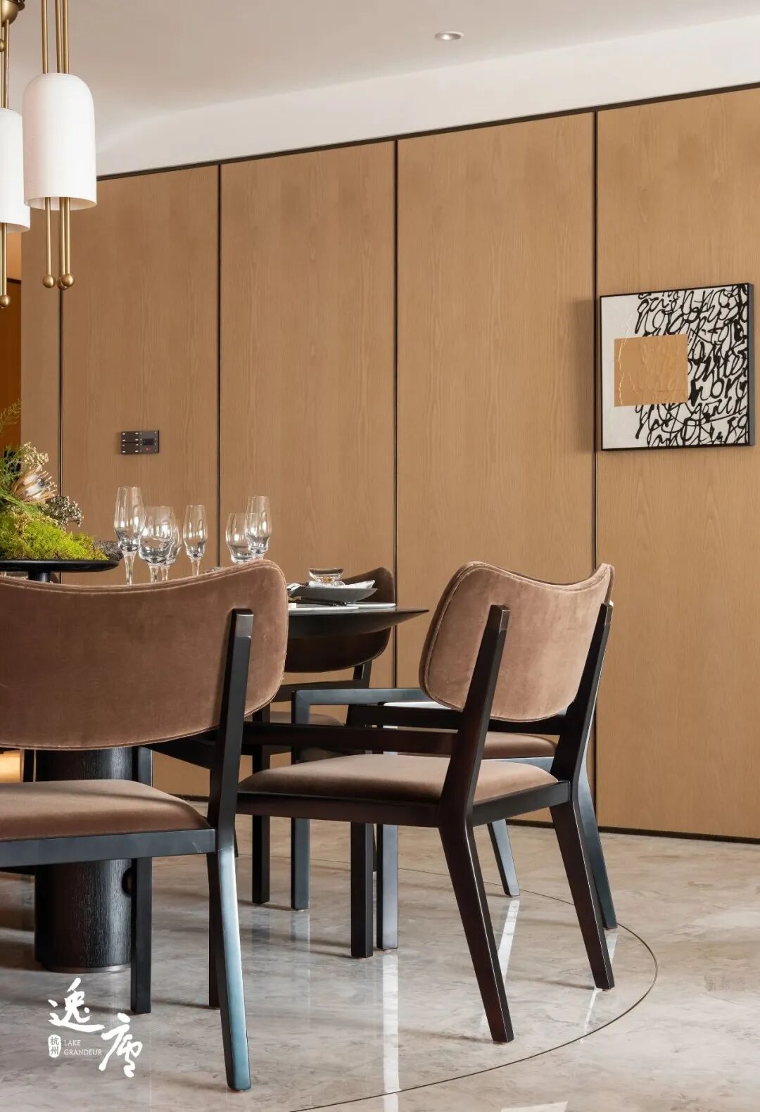 旋转隔断的组成图解_旋转门怎么装_旋转门隔断