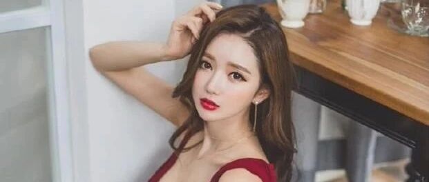 劝女主播千万不要展露身材！只因为我是E cup，官方就判定我是低俗主播...