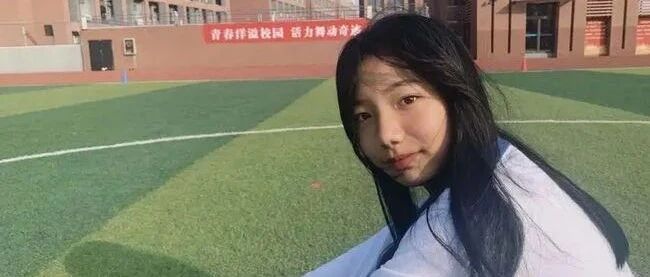 15岁少女一夜爆红，半小时写出神曲，B站播放破800万!