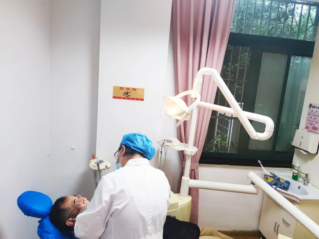 送健康锦囊，祝幸福安康_资讯动态_新闻资讯_理想连线_郑育高_郑育娟_金晓月_赵崇高_楼元军_端午_节日_关怀_员工 (3).png