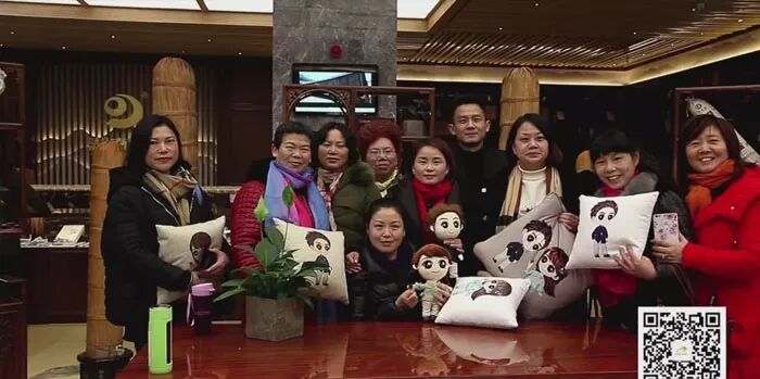 湖南华莱的吉祥物：“华华”和“莱莱”更直观地向外界传播华莱企