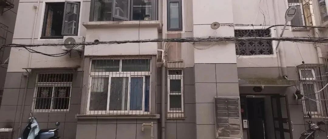 86平老房改造现代两室前后对比，满足了舒适性与审美需求