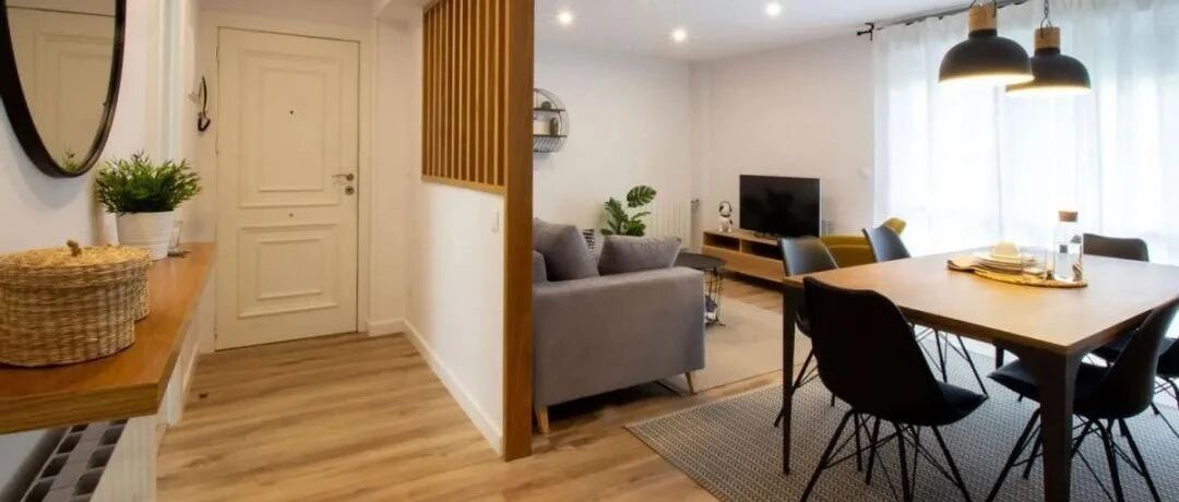 70㎡二手房夫妻俩暂住6年，耗64天花20万改造，跟新房一样