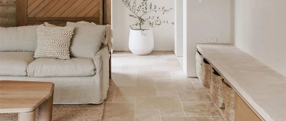 原木、奶油色系+拱形元素，打造极简浪漫的托斯卡纳风住宅