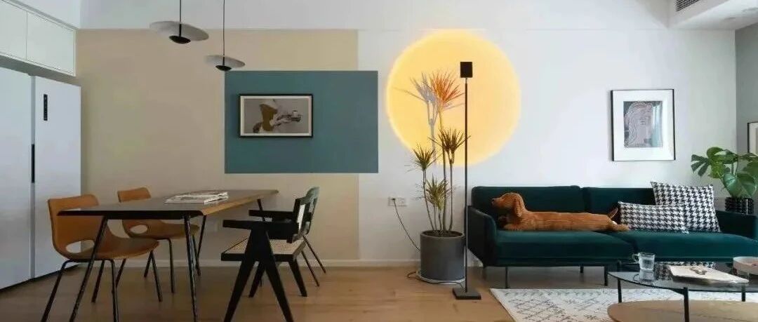 110平装修案例，这个用旋转鞋柜、顶柜、冰箱组成的玄关值得你学习！