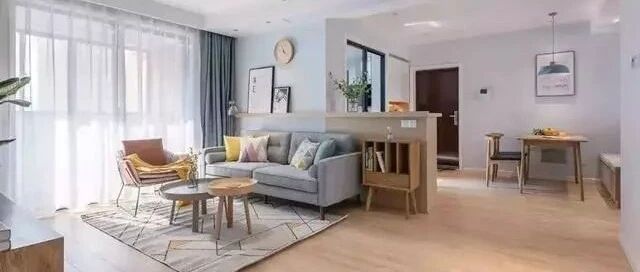 98平三居北欧风，进门玄关正对客厅，这样解决！