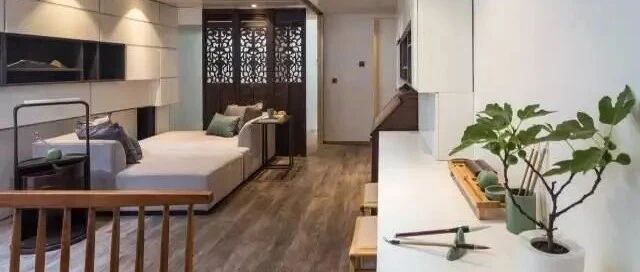 他花了1500小时，将一座老房，改造成别墅，完工后，全村惊艳了