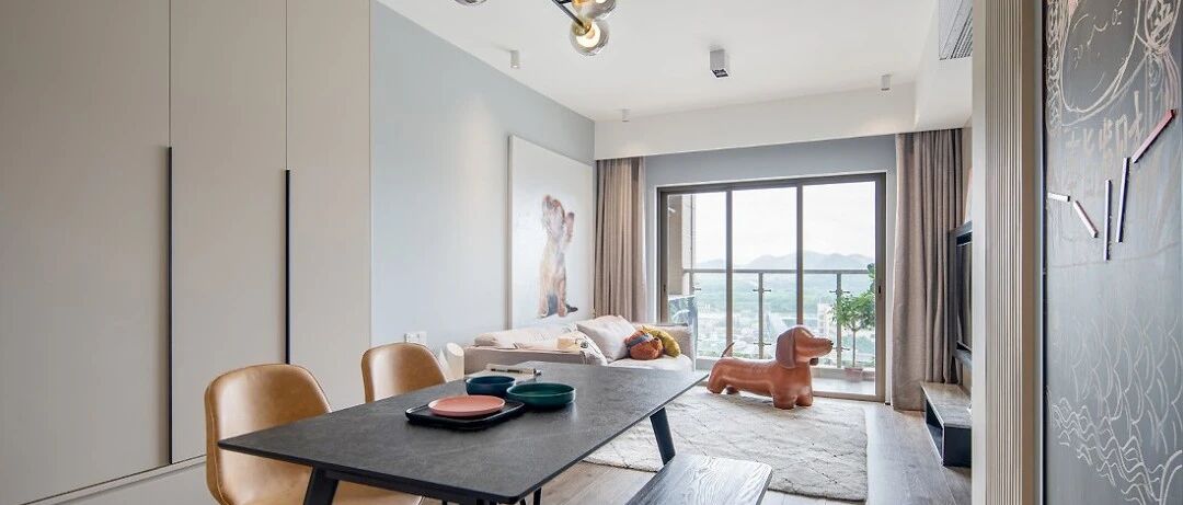 67㎡简约舒适小户型装修案例，玄关+餐边柜收纳超赞！