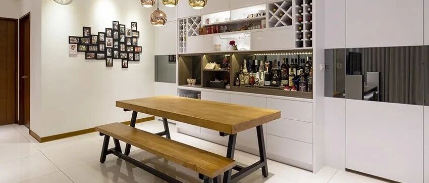 看不腻的现代简约装修，142㎡四房两厅，进门就喜欢上了