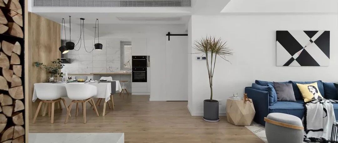 118平极简风二居室，餐厅边做大理石地台，第一次见！