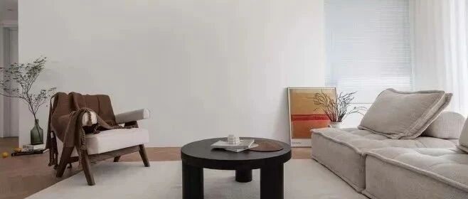 140㎡极简木色公寓，一进门就被治愈了