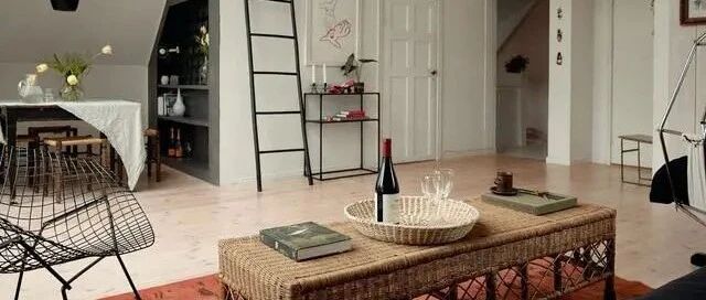 一家四口挤在73平阁楼里，墙面挖个洞做壁龛，餐边柜都不用买了！