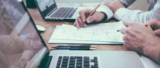 懂市场会开发，人事行政一把抓：细数只有HR才明白的那些痛