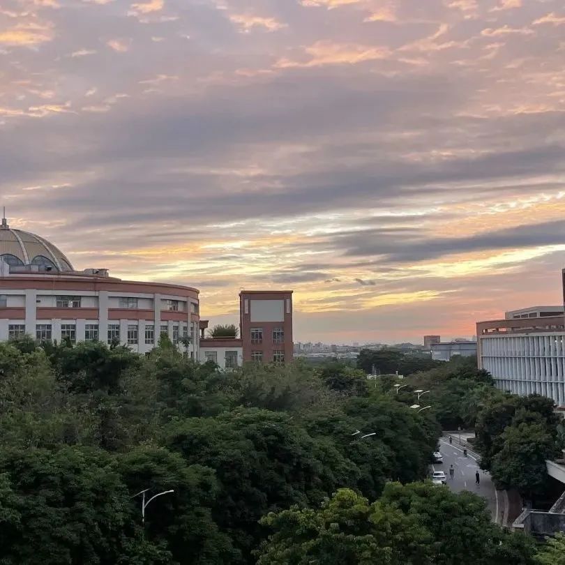 广州医科大学校园风光图片