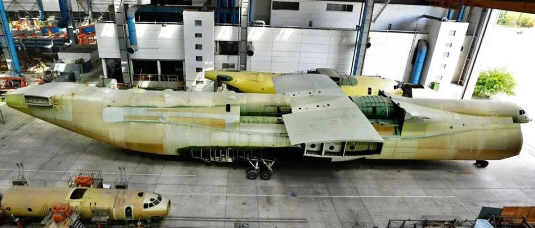 苏-57压轴，无人机缺席……俄罗斯红场阅兵里的“门道”的图13