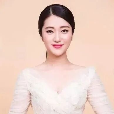 央视主持人丁曦朗诵《仿〈枕草子〉》