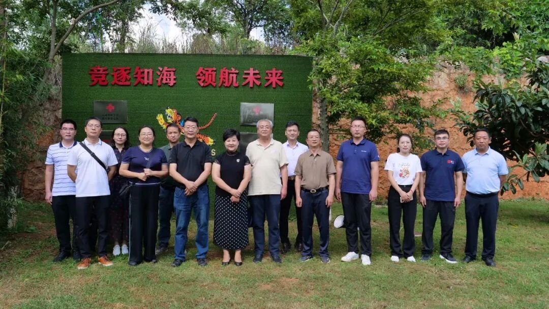 服务涵盖昆明无人机培训、昆明保安服务、昆明物业服务、昆明宠物医疗美容、昆明职业技能培训服务、昆明广告策划、昆明安防监控。