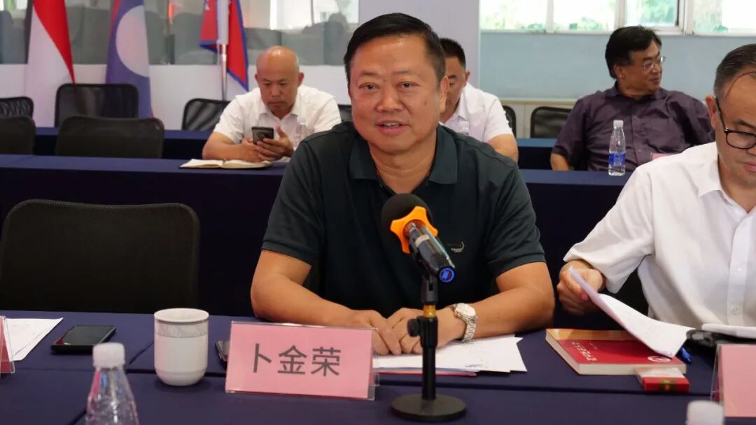 服务涵盖昆明无人机培训、昆明保安服务、昆明物业服务、昆明宠物医疗美容、昆明职业技能培训服务、昆明广告策划、昆明安防监控。