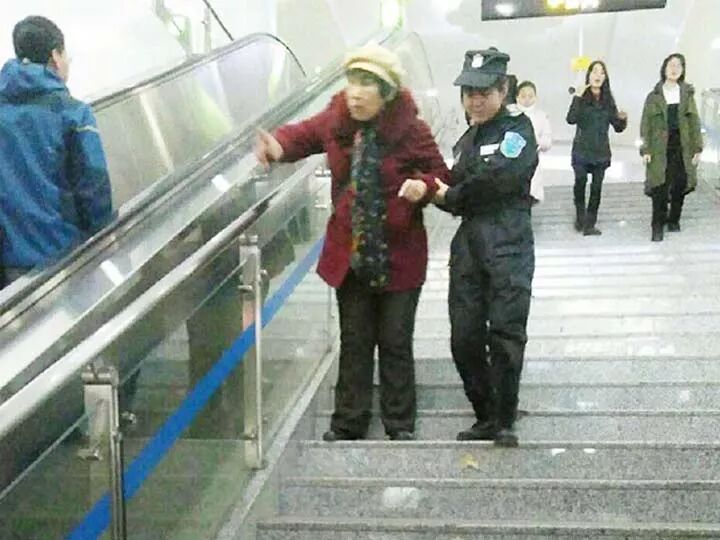 服务涵盖昆明无人机培训、昆明保安服务、昆明物业服务、昆明宠物医疗美容、昆明职业技能培训服务、昆明广告策划、昆明安防监控。