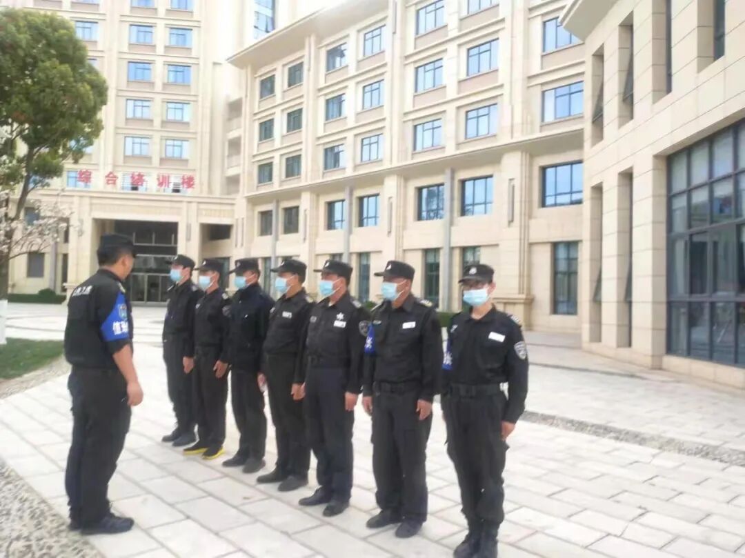 服务涵盖昆明无人机培训、昆明保安服务、昆明物业服务、昆明宠物医疗美容、昆明职业技能培训服务、昆明广告策划、昆明安防监控。