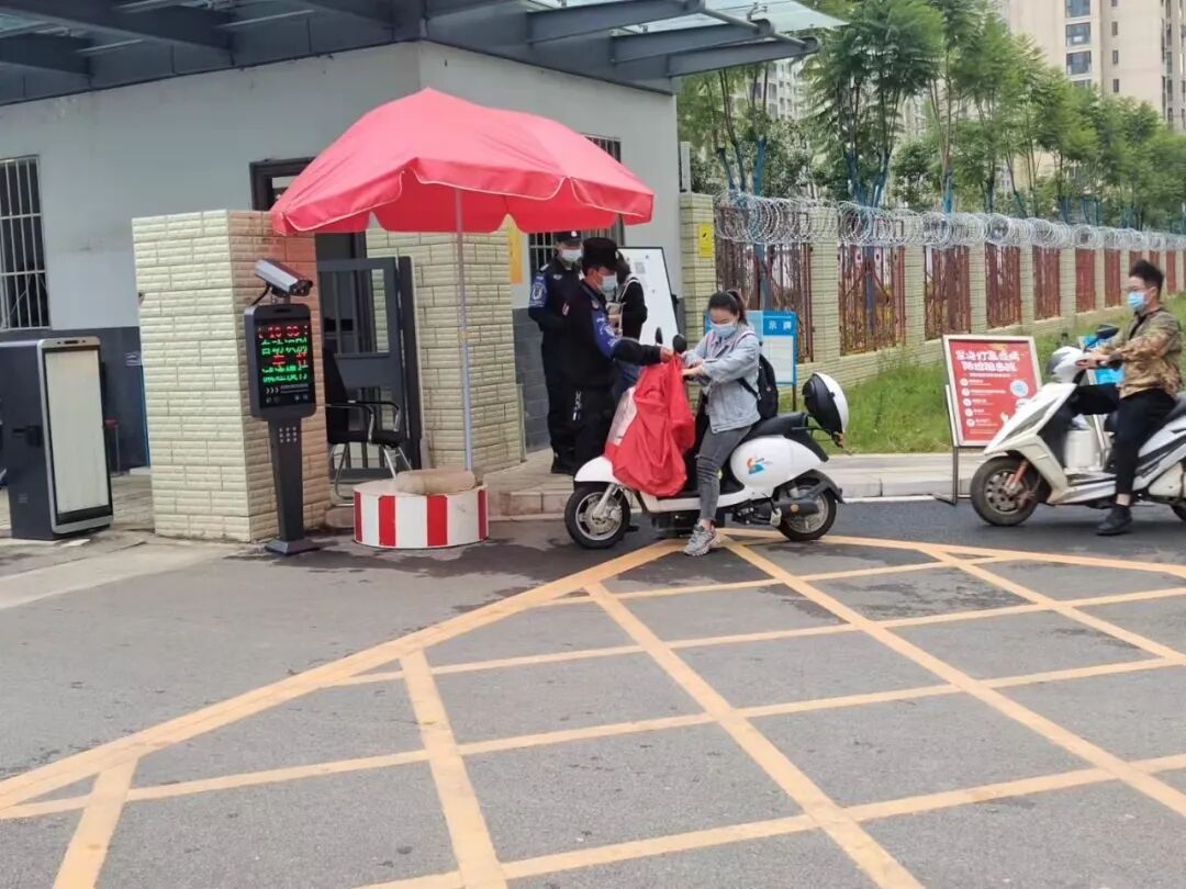 服务涵盖昆明无人机培训、昆明保安服务、昆明物业服务、昆明宠物医疗美容、昆明职业技能培训服务、昆明广告策划、昆明安防监控。