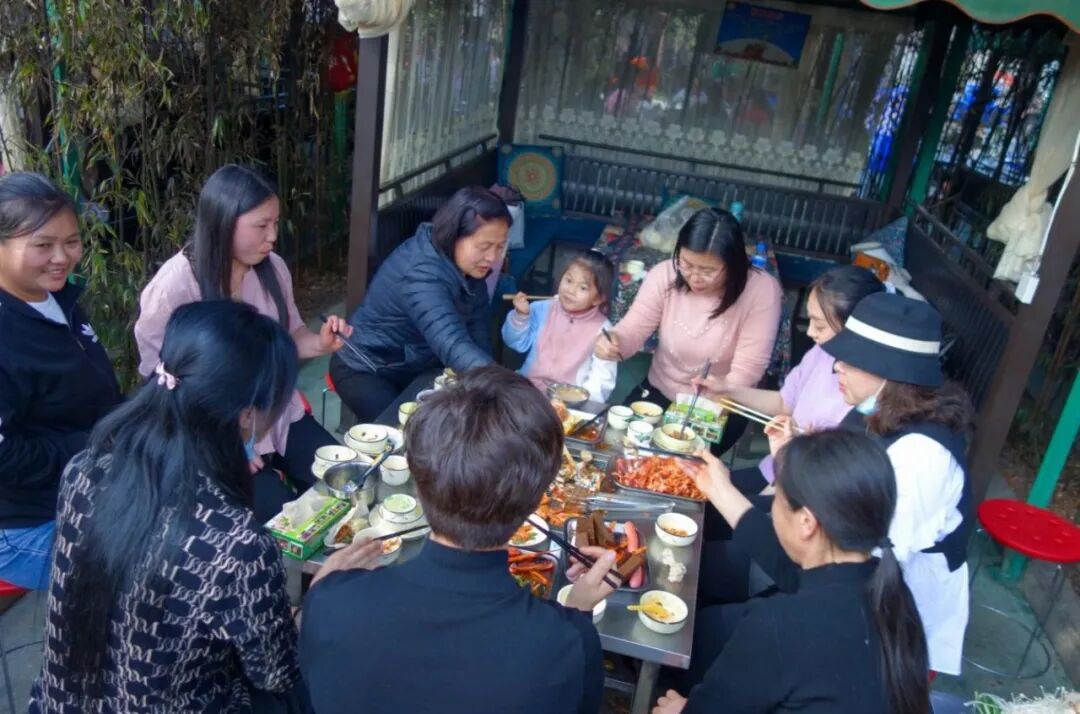 服务涵盖昆明无人机培训、昆明保安服务、昆明物业服务、昆明宠物医疗美容、昆明职业技能培训服务、昆明广告策划、昆明安防监控。