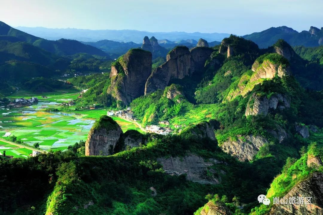 上海到重庆飞机票价是多少_上海到重庆飞机全价票_上海到重庆飞机票价