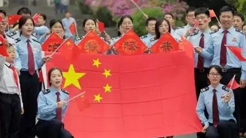 这群宜兴人用“快闪”献礼祖国